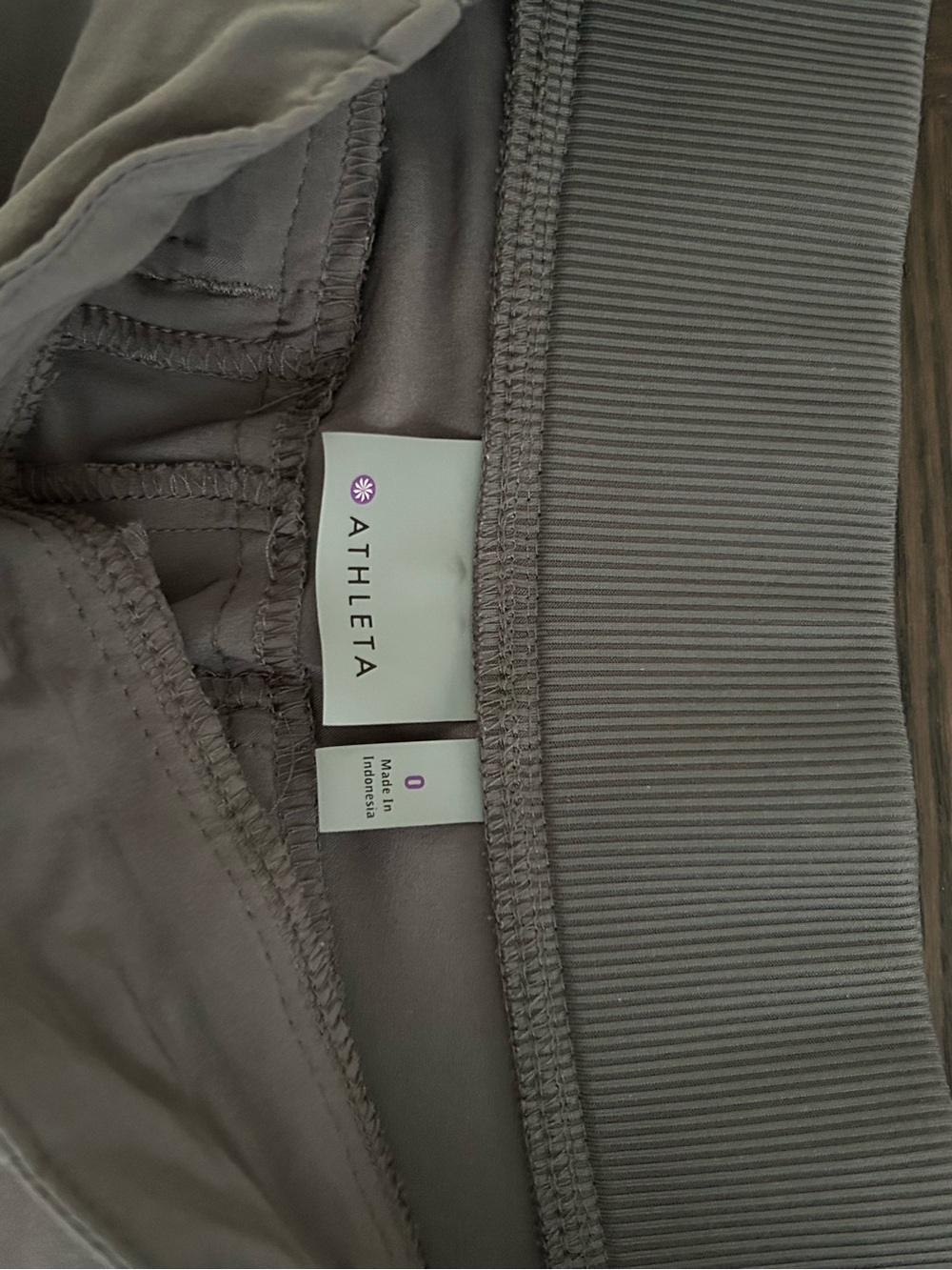 ATHLETA MIDTOWN ANKLE PANT GRAY SIZE 0 - Picture 3 of 5